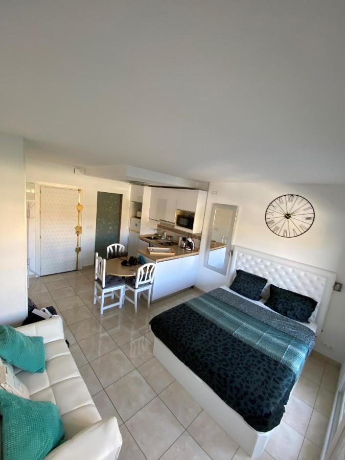 Benal-Beach-511. Walking Distance To The Beach Benalmádena Exterior foto